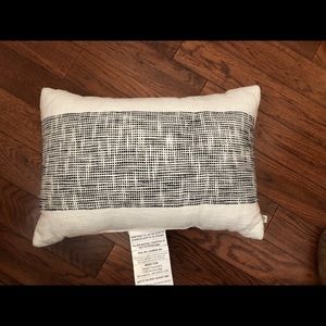 Throw pillow